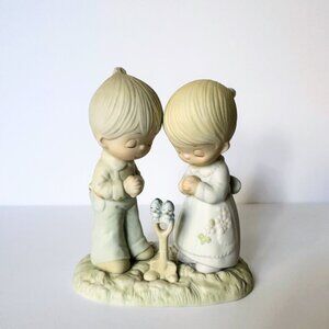 Precious Moments Prayer Changes Things Jonathan&David Enesco Figurine E1375B